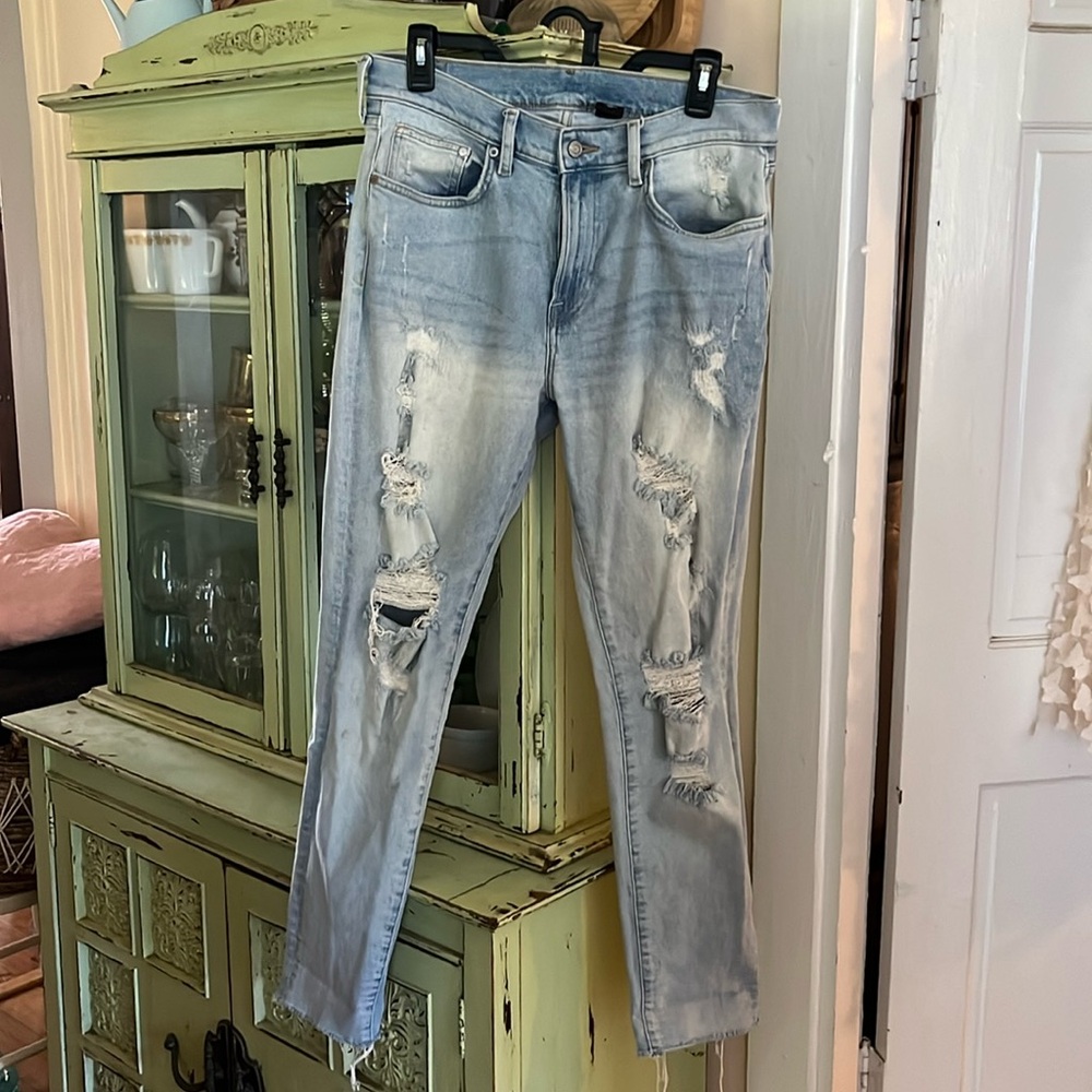 Men’s H&M distressed skinny jeans
